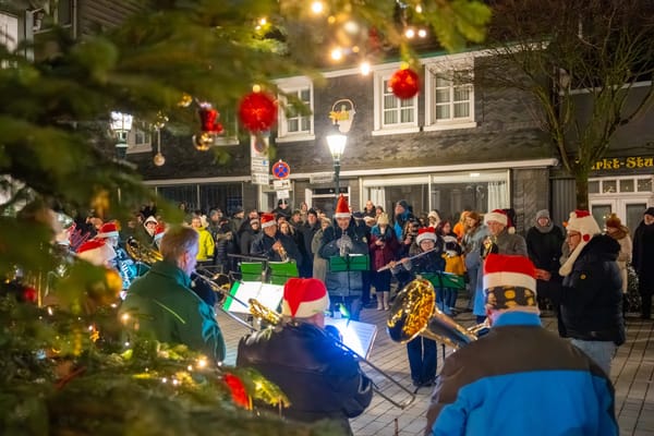 Heiligabend Flashmob am Langerfelder Markt